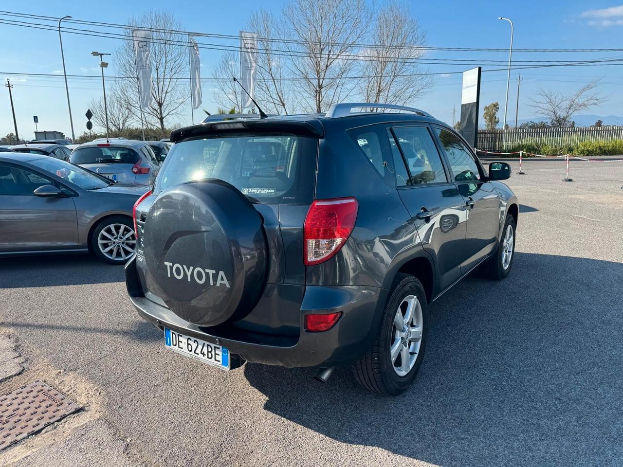 Toyota RAV 4 2.2 D-4D 136CV 5P LUXURY 2006