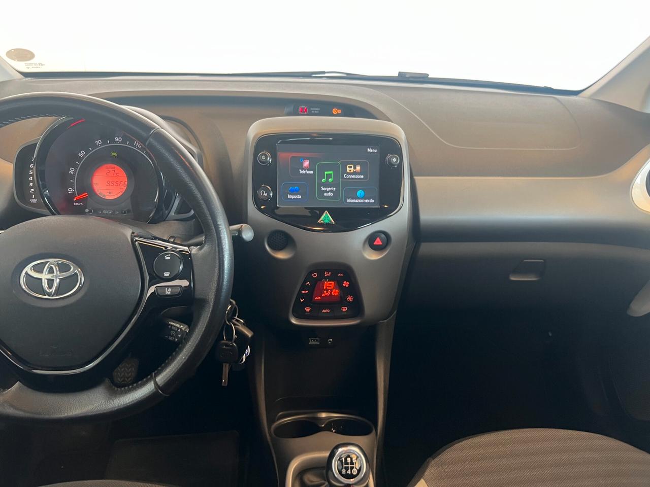 Toyota Aygo 1.0 VVT-i 72 CV 5 porte x-cool telecamera di retro ok neopatentati