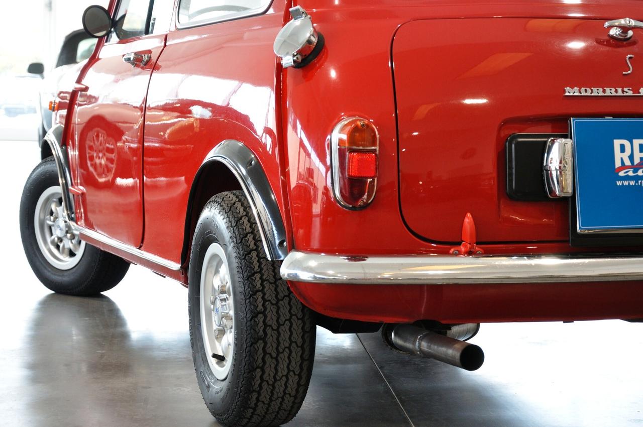 Innocenti Mini replica Morris Cooper S 1275
