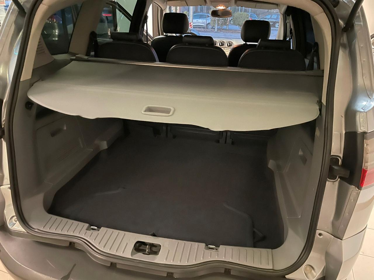 Ford S-Max 2.0 TDCi 140CV Titanium