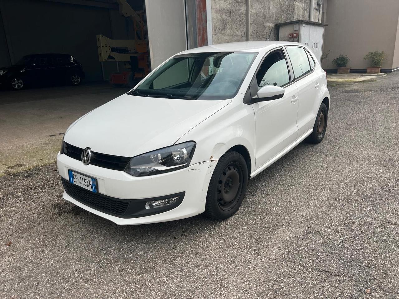Volkswagen Polo 1.2 70 CV . Comfortline-2013-NEOP.