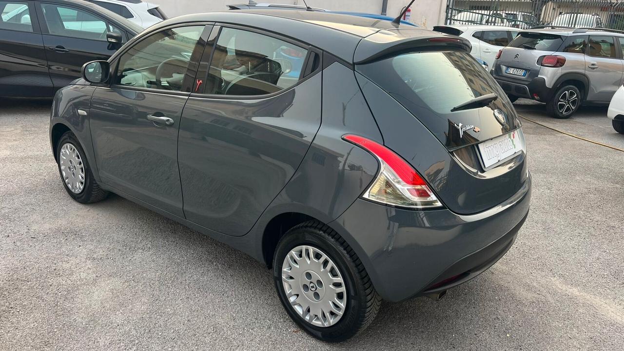 Lancia Ypsilon 1.2 69 CV 5 porte GPL Ecochic Gold
