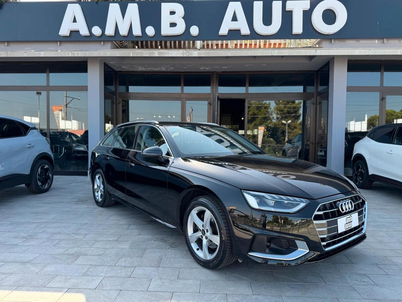 Audi A4 Avant 30 TDI/136 CV S tronic Business Advanced