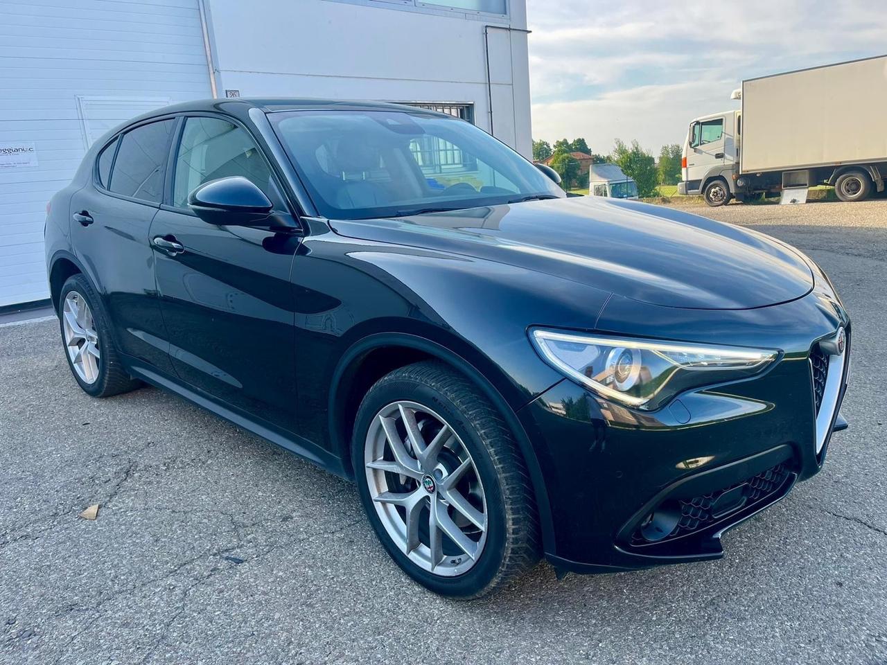 Alfa Romeo Stelvio 2.2diesel 210CV 2017 132.000km perfetta