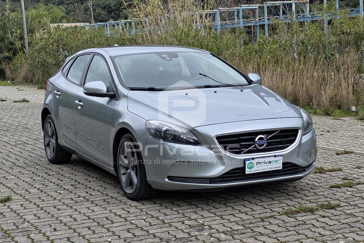 VOLVO V40 D2 Kinetic