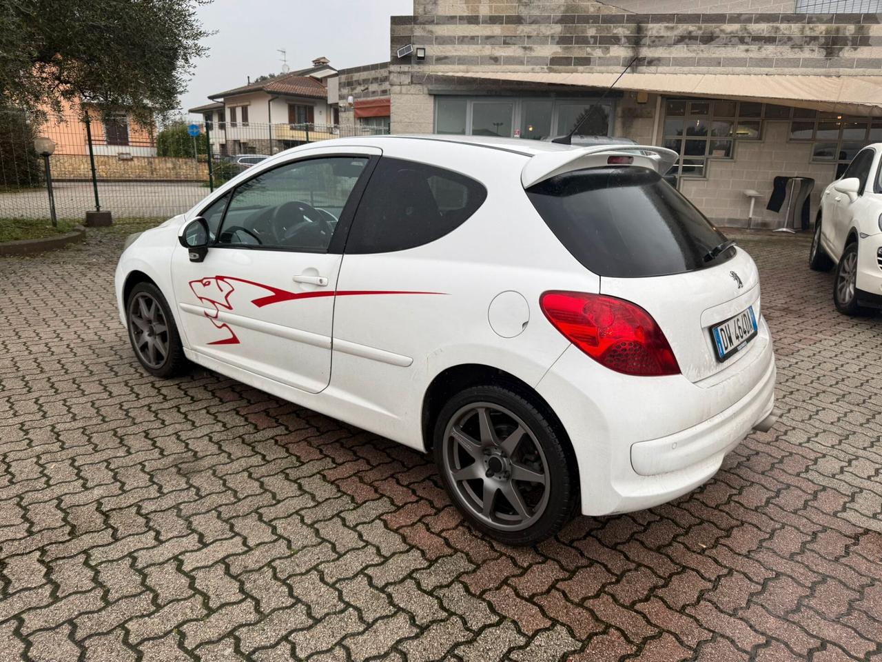 Peugeot 207 1.6 THP 175CV 3p. Le Mans Series