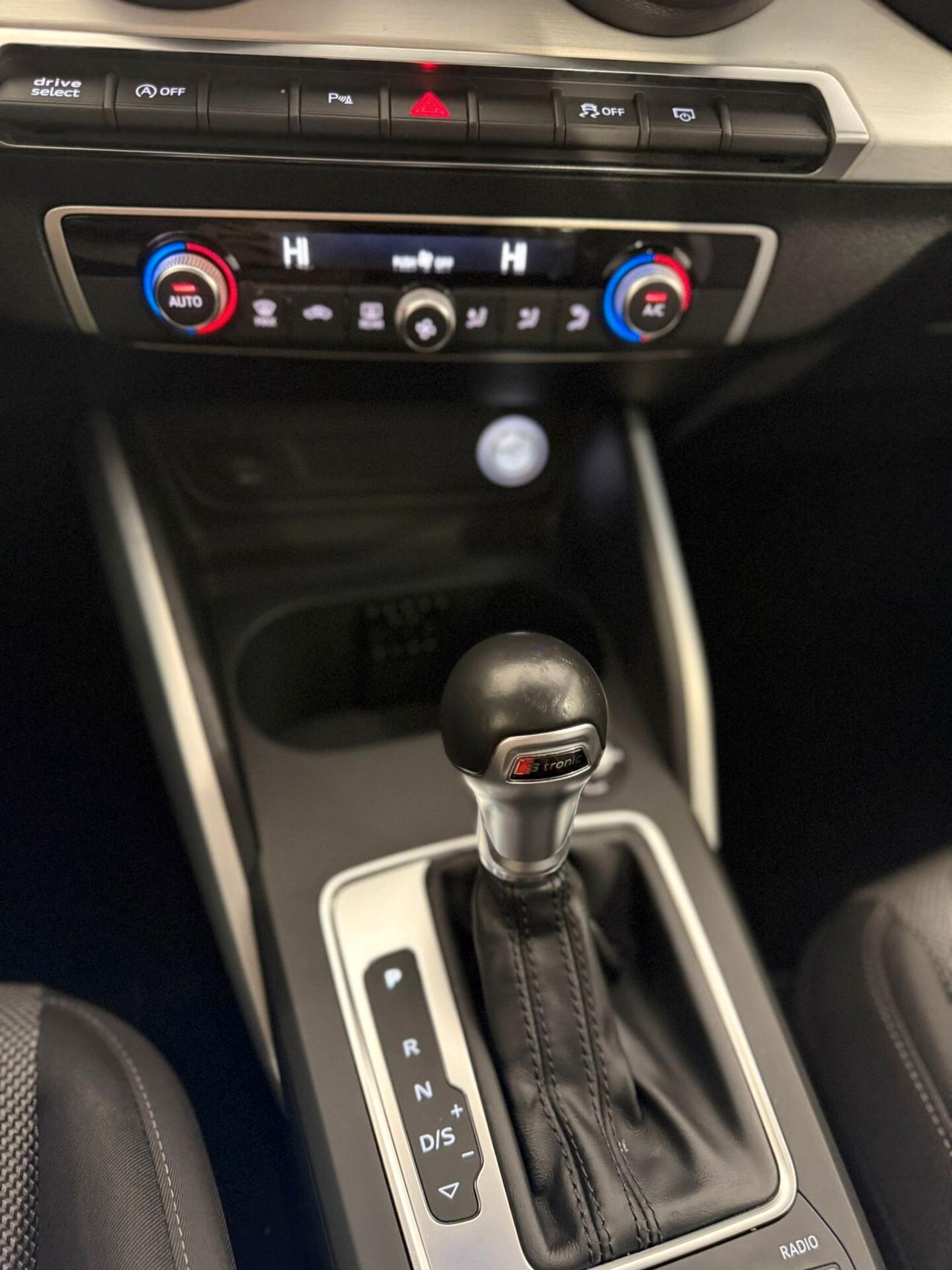 Audi Q2 1.6 TDI 115CV AUTOMATICA 90000 KM S-LINE