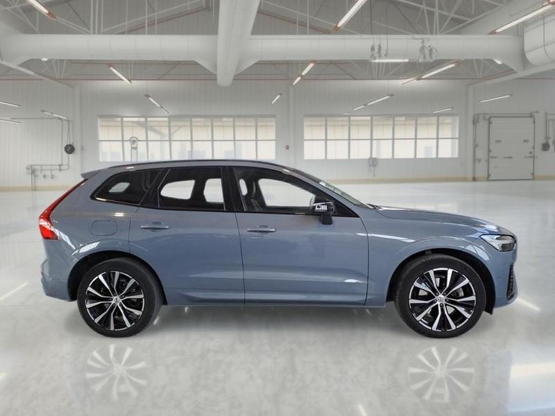 VOLVO XC60 B4 D AWD AUTOMATICO ULTIMATE DARK SUV