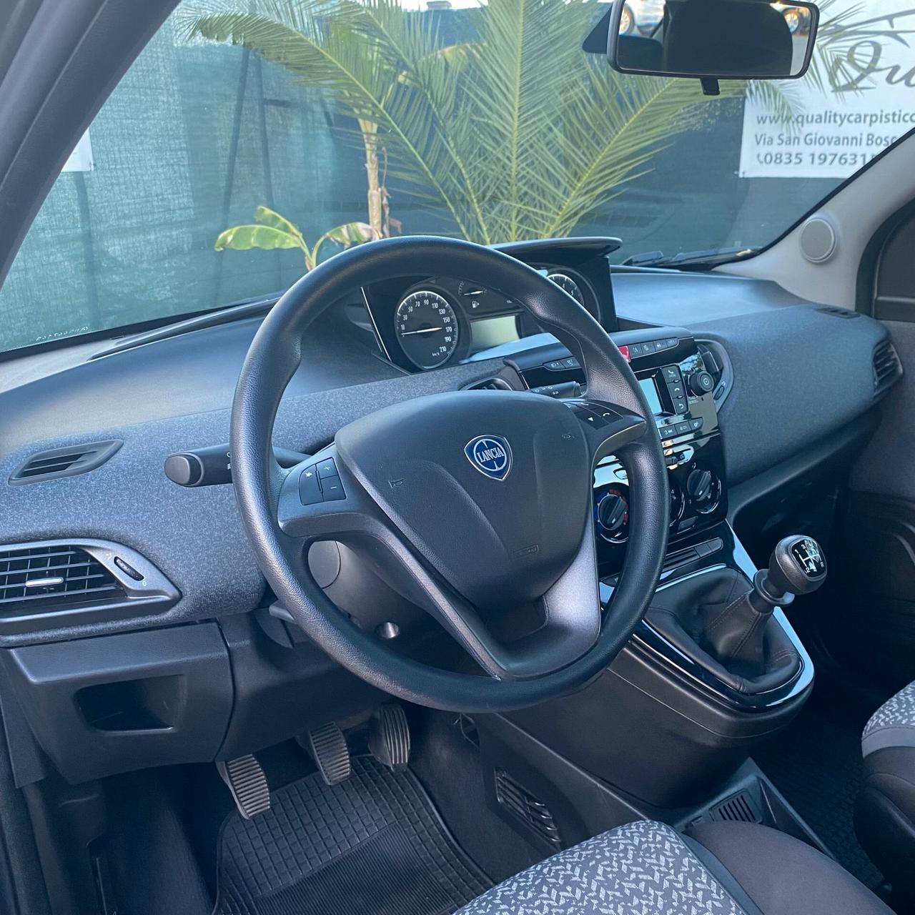 Lancia Ypsilon 1.2 69 CV 5 porte S&S Gold
