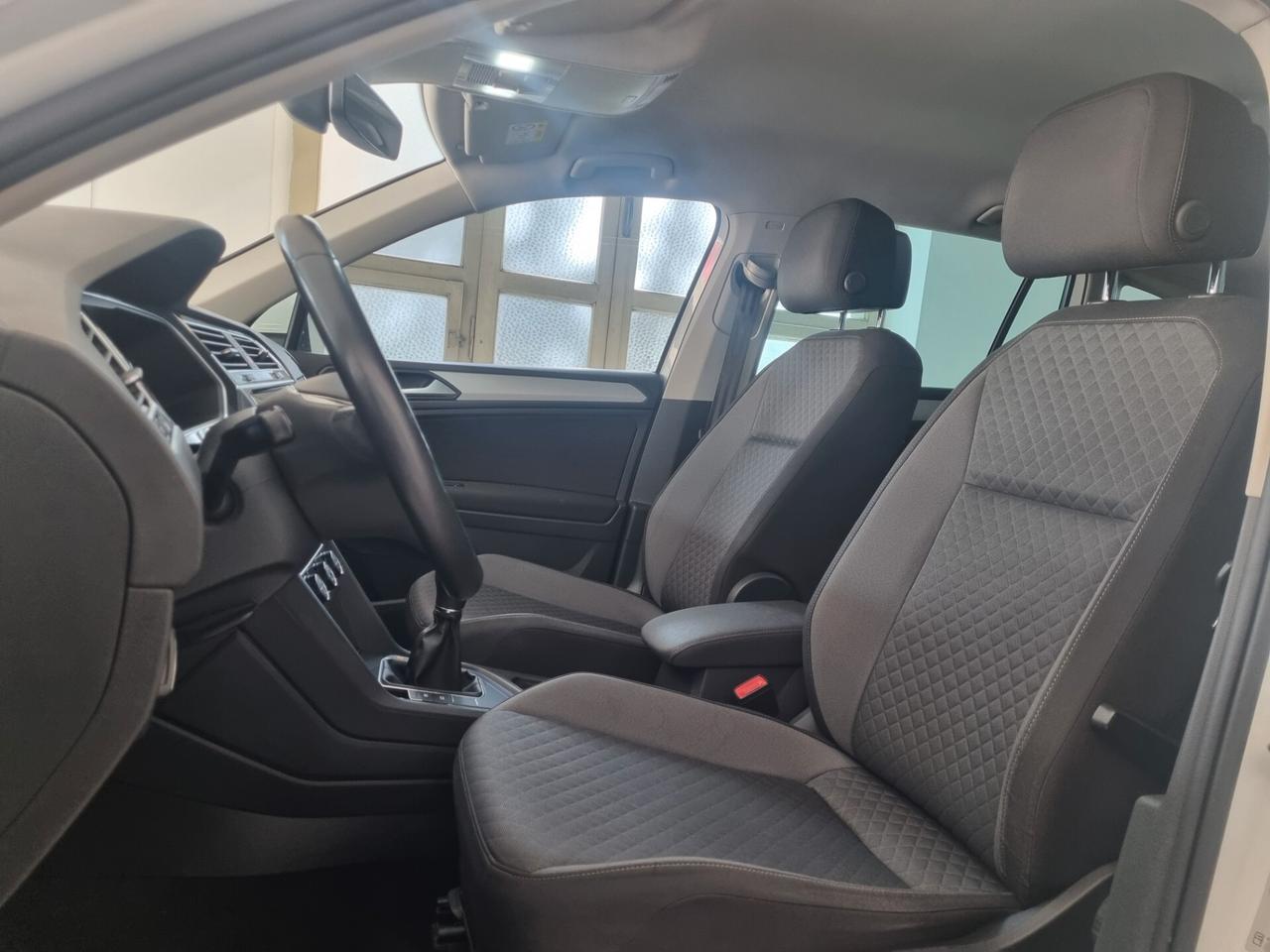 Volkswagen Tiguan 1.6 TDI SCR R-Line, TELECAMERA, UNICOPROPRIETARIO
