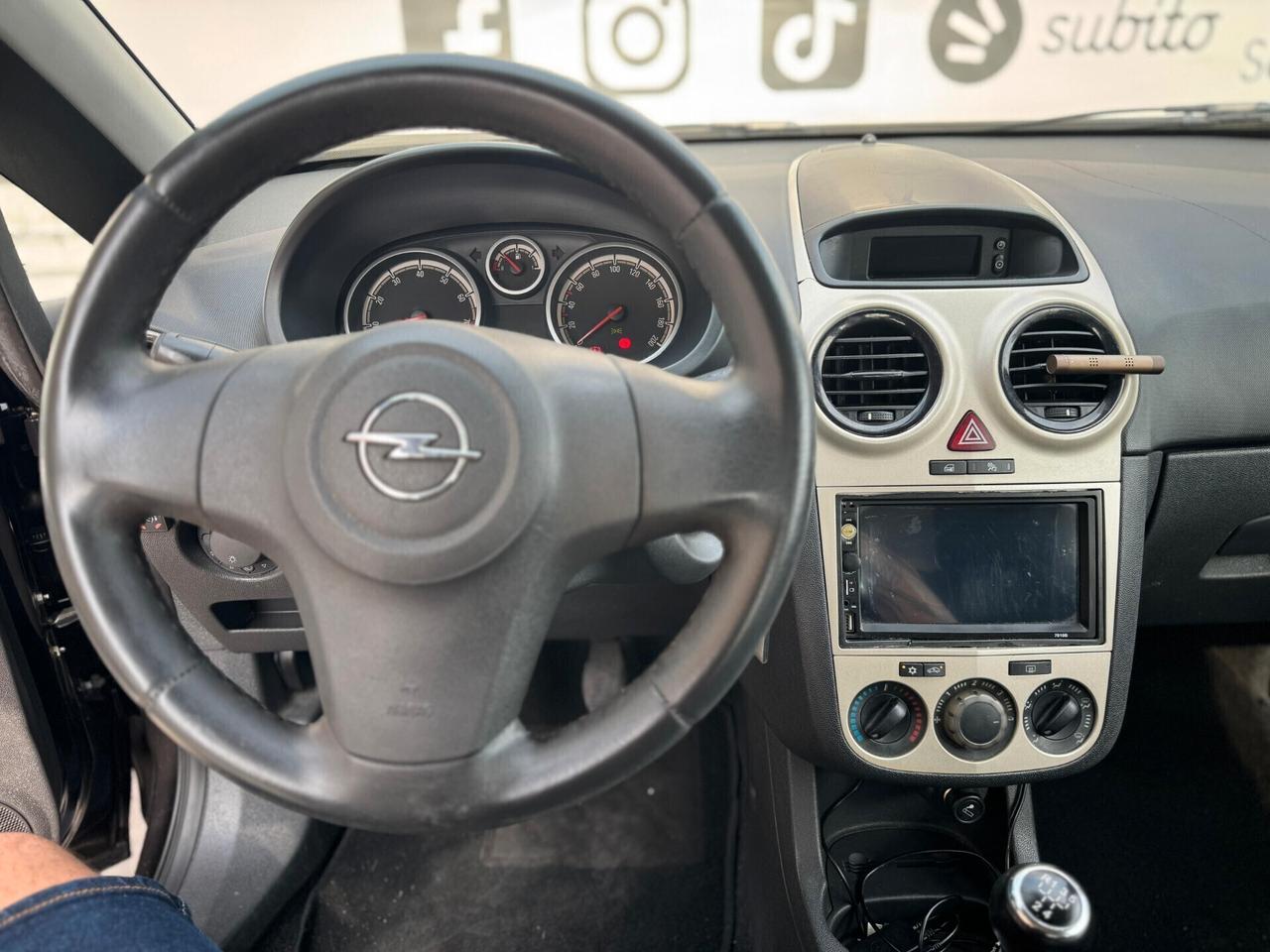 Opel Corsa Opel Corsa 1.2 Gpl