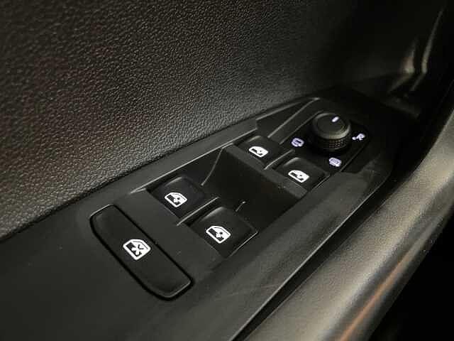 Volkswagen Polo 6ª serie 1.0TSI 95CV Life - NEOPATENTATI