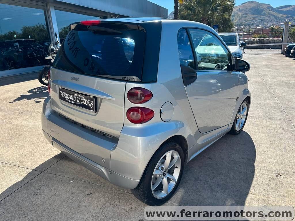 Smart ForTwo 1000 52 kW MHD coupé pure Tua a soli 60 Euro al mese-2012