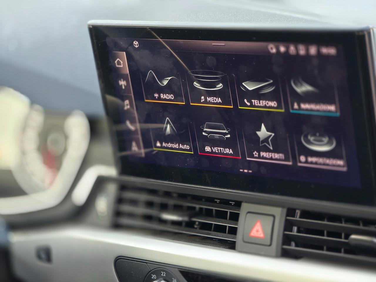 Audi A4 Avant 40 TDI S tronic Business