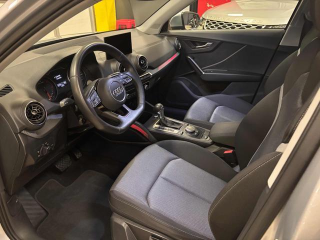 AUDI Q2 30 TDI S line Edition