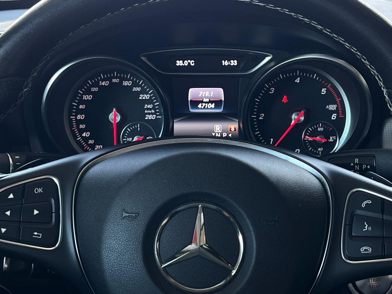 Mercedes-benz GLA 200D 136CV +TETTO 47.000KM