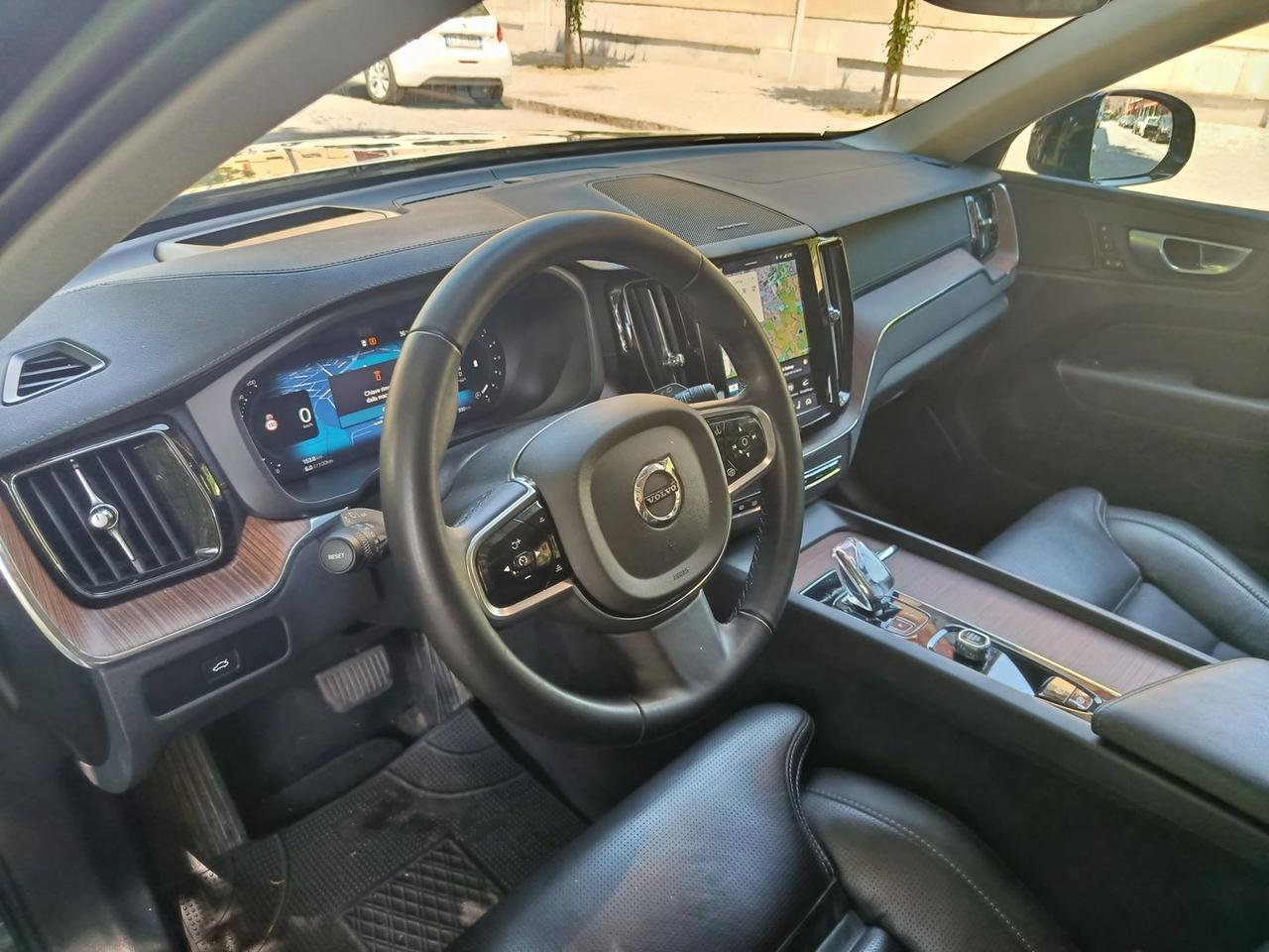 Volvo XC 60 Ultimate Dark 2.0 B4 MHEV #11036