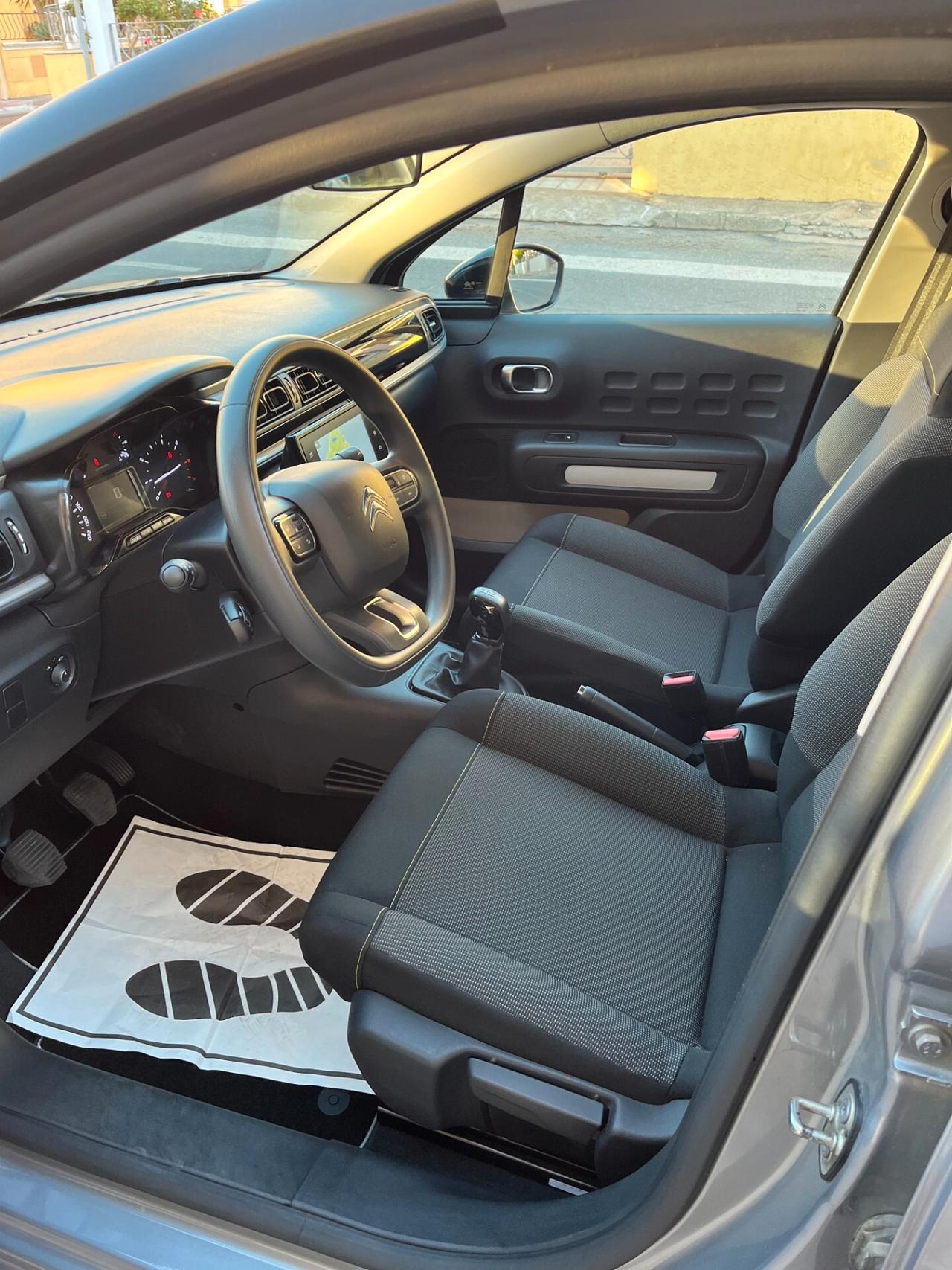 Citroen C3 PureTech 83 S&S Plus*Carplay+Navi