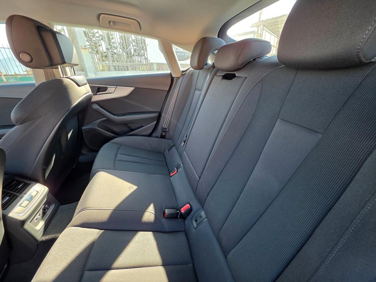 Audi A5 SPB 40 TDI S tronic Business