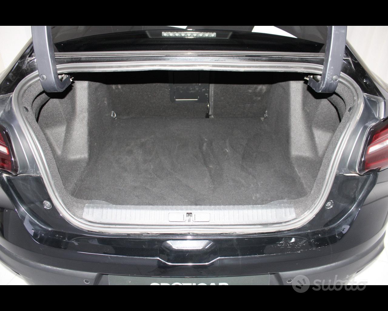 CITROEN C4 X - C4 X Hybrid 136 e-DCS6 Max