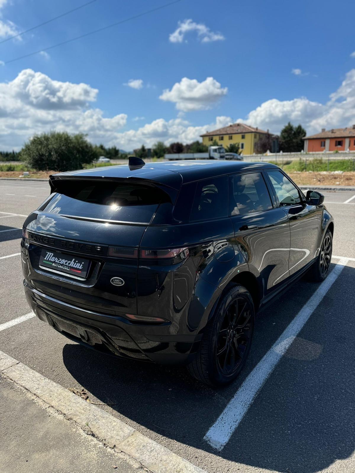 RANGE ROVER EVOQUE TOTAL BLACK 2020