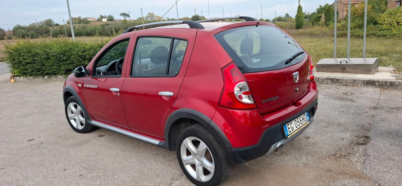 Dacia Sandero Stepway 1.6 8V GPL 85CV