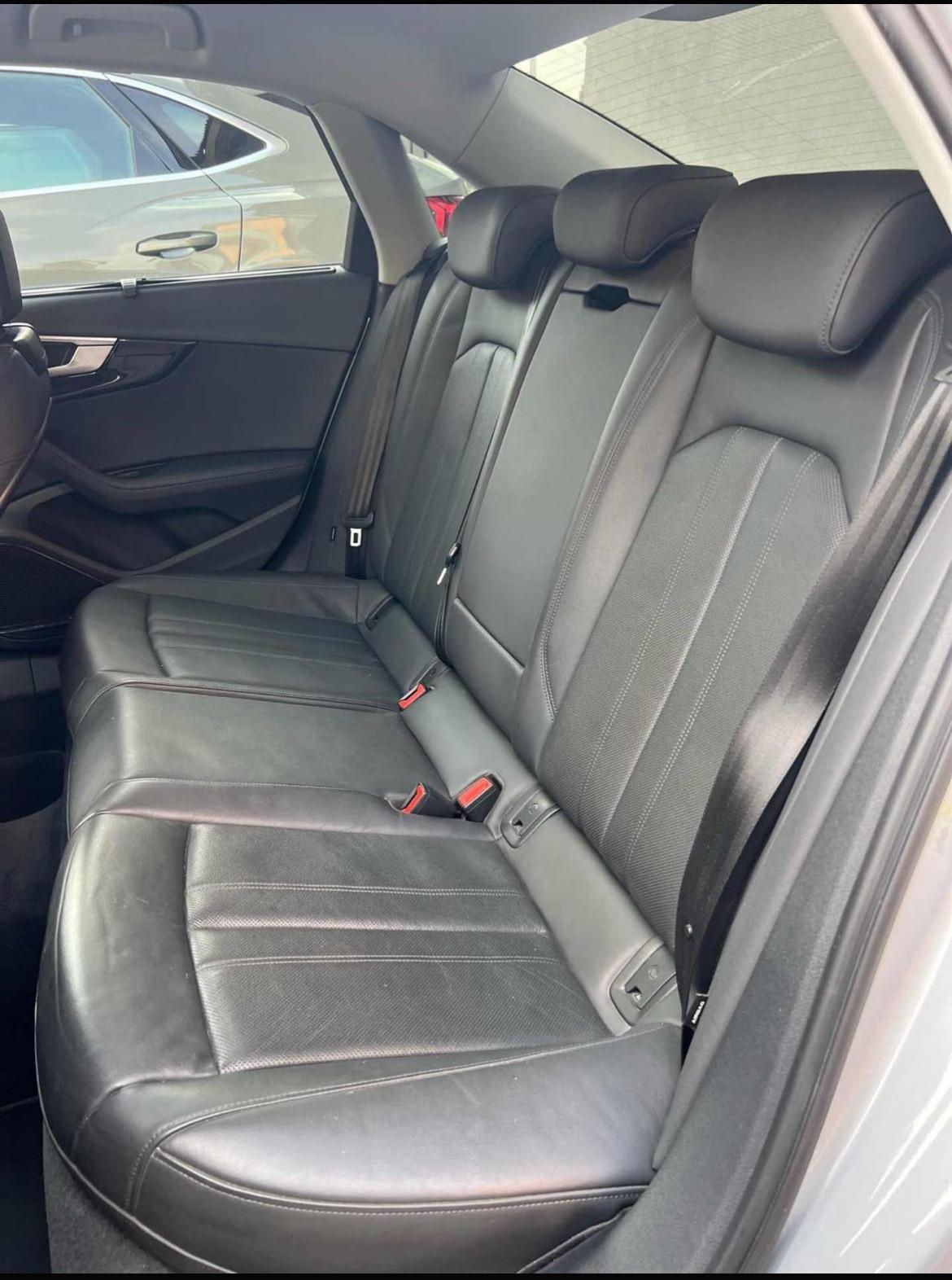 Audi A4 40 TDI S tronic S line edition