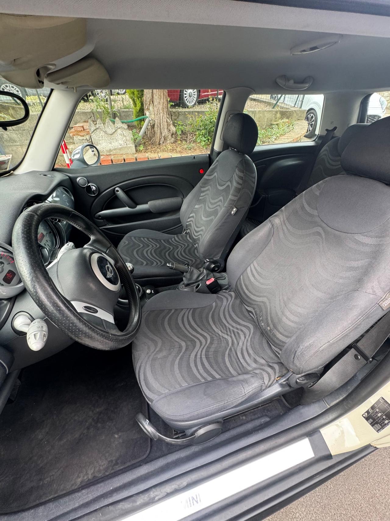 Mini 1.4 tdi One D de luxe