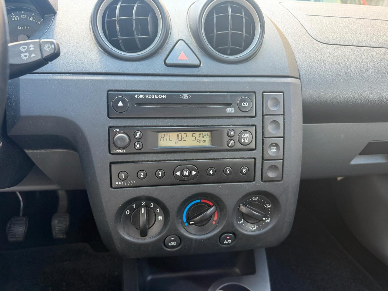 Ford Fiesta 1.4 TDCi 5p