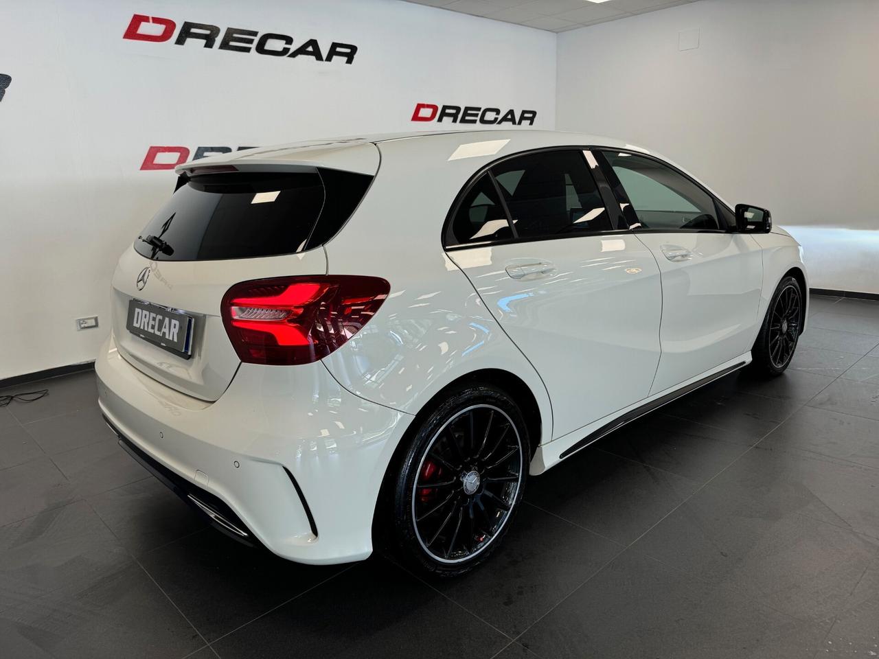 Mercedes-benz A 180 d Premium AMG PACK NIGHT PERFETTA
