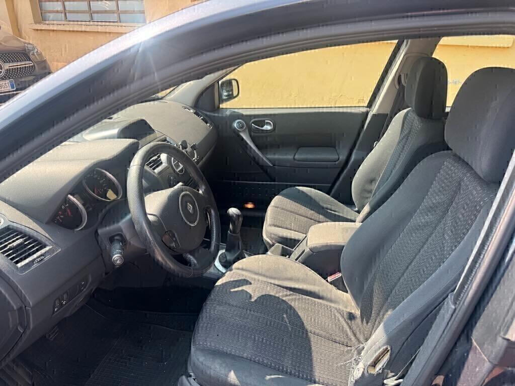 Renault Megane 1.6 Benzina Anno 2006