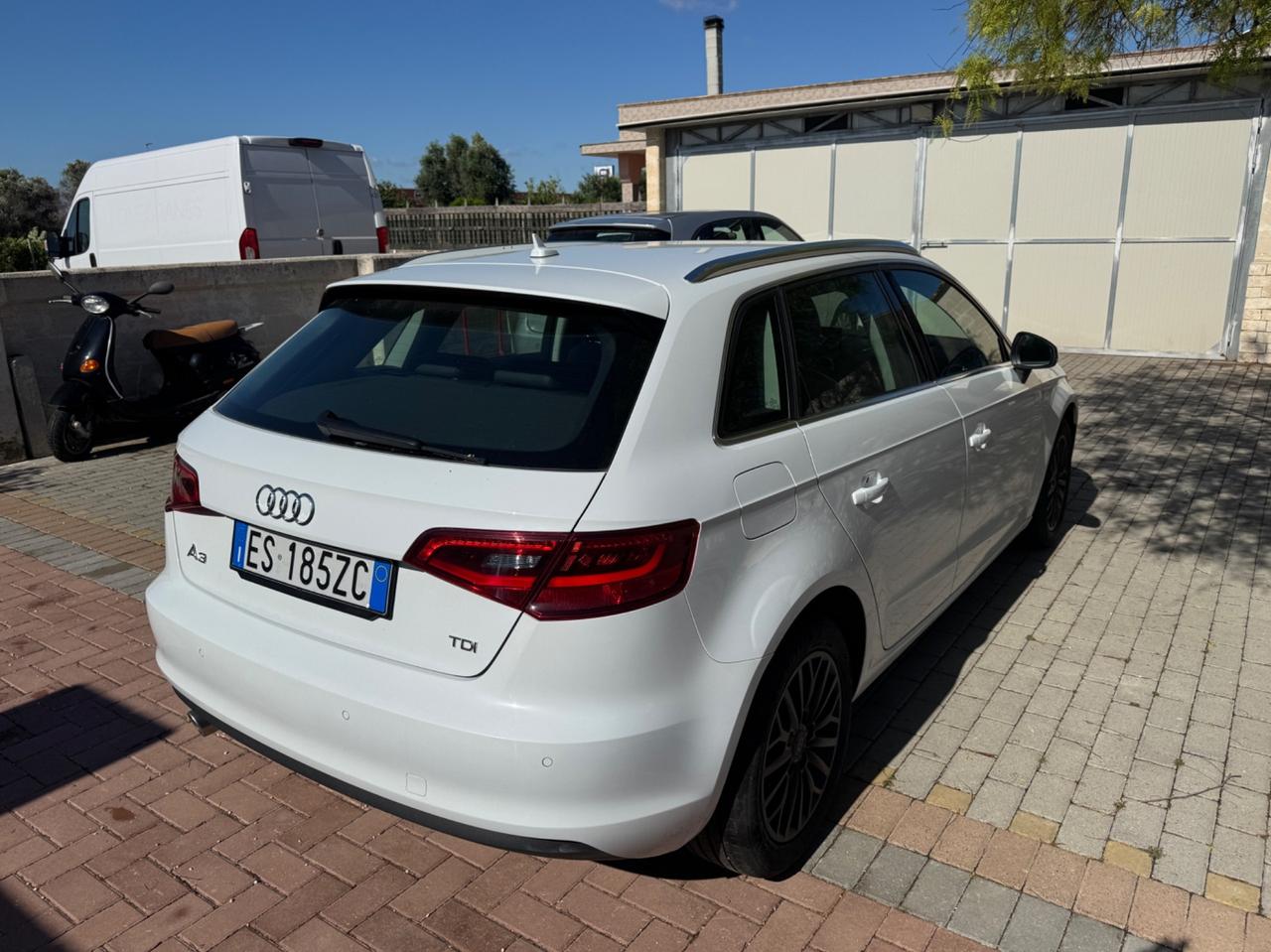 Audi A3 1.6 TDI 105 CV S tronic SPORT