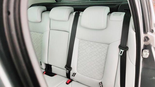 PEUGEOT 3008 BlueHDi 150 S&S Business