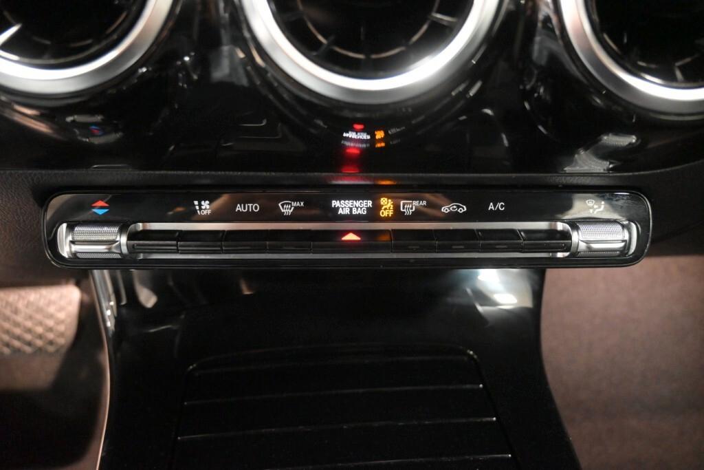 MERCEDES-BENZ CLA SHOOTING BRAKE 180D 115CV AUTOMATIC BUSINESS SOLUTION ( FARI LED - CRUISE - NAVI PREMIUM - MIRROR - PARK ASSIST - TELECAMERA POST. )