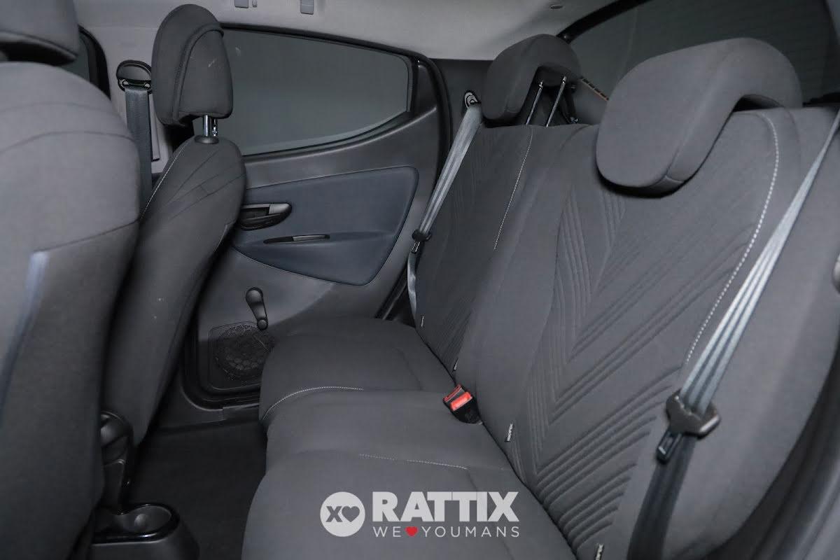 Lancia Ypsilon 1.0 Firefly Hybrid 70CV Gold