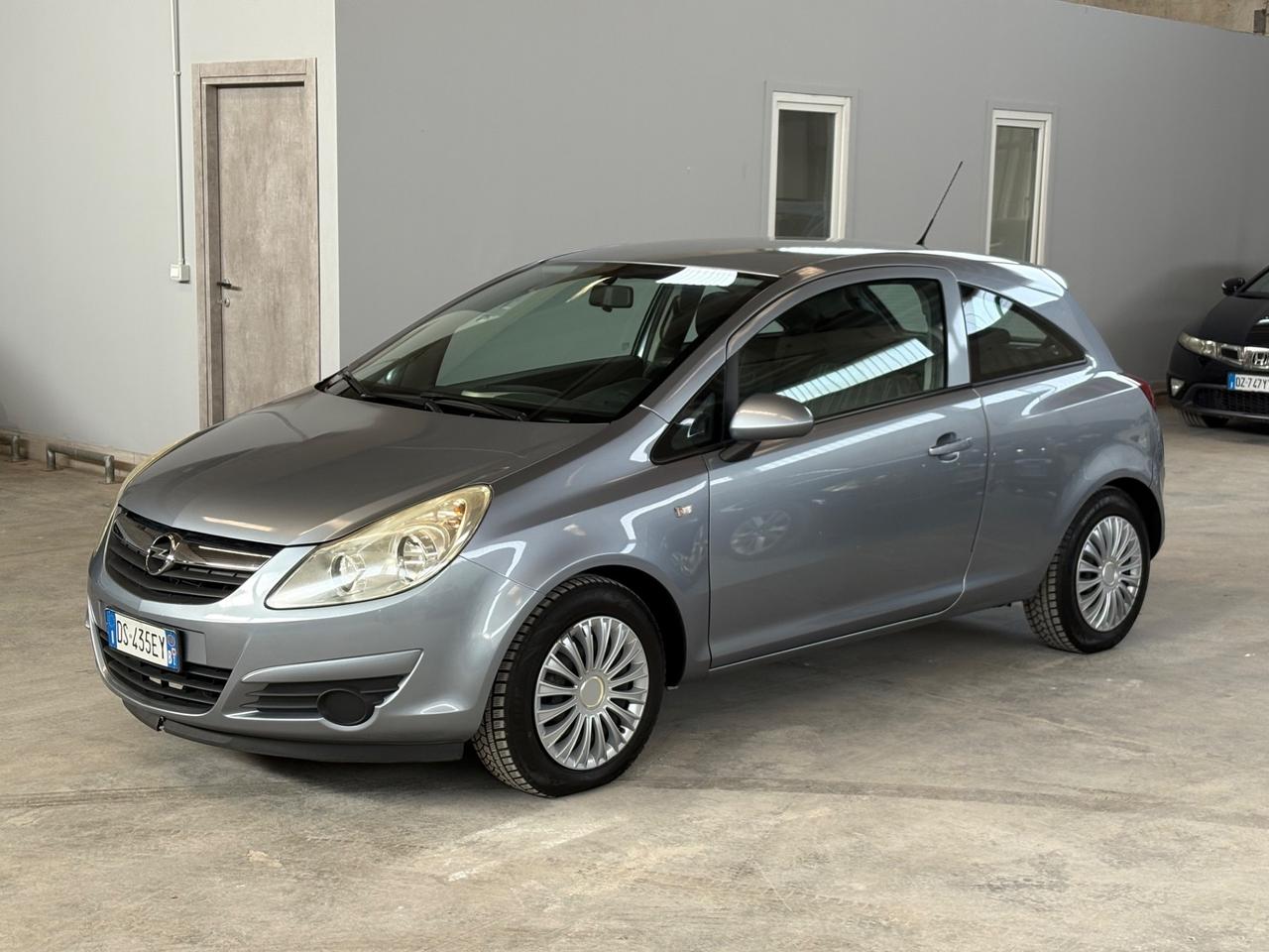 Opel Corsa 1.2 3 porte Sport