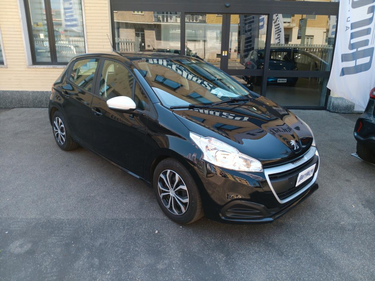 Peugeot 208 PureTech 68 5 LIKE NEOPATENTATO