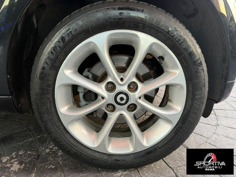 smart fortwo RATA MENSILE 185,00 fortwo 70 1.0 Passion