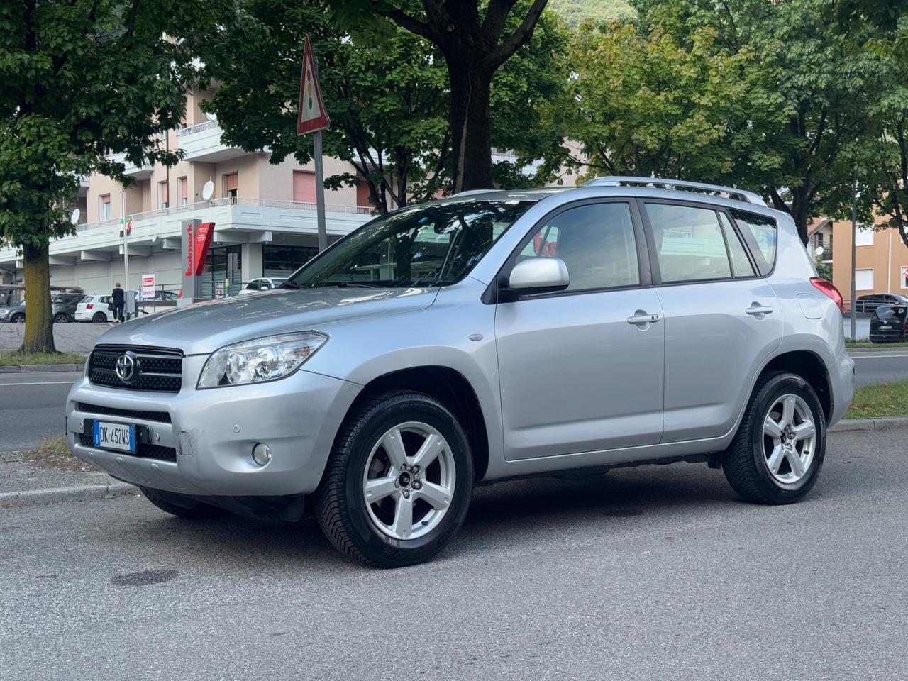 Toyota RAV 4 RAV4 2.0 Luxury - LEGGERE DESCRIZIONE!