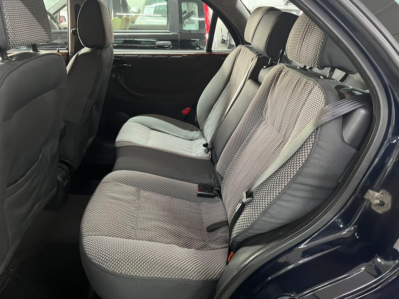 Lancia Lybra 1.9 JTD Station Wagon