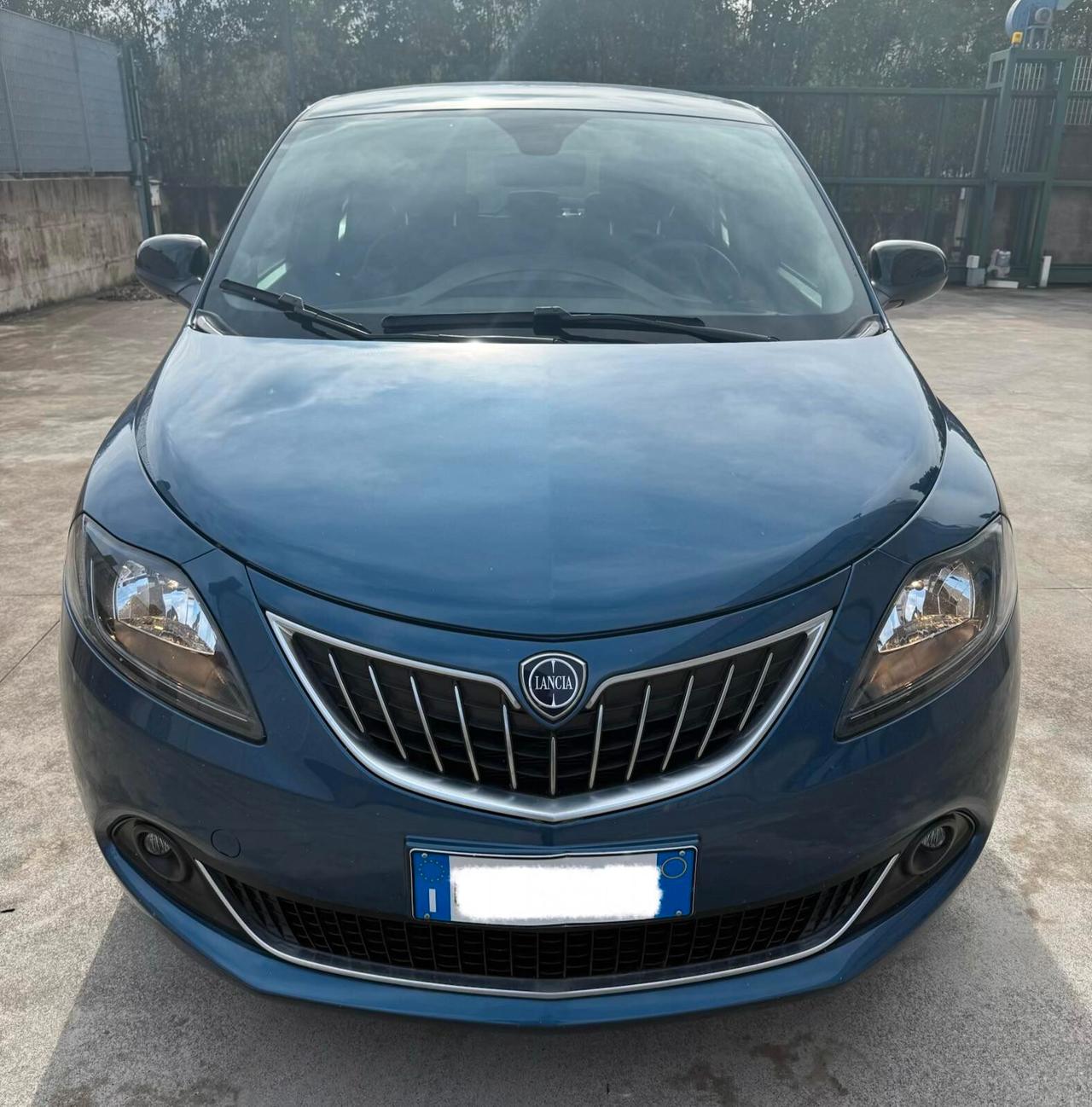 Lancia Ypsilon 1.0 FireFly 5 porte S&S Hybrid Alberta Ferretti