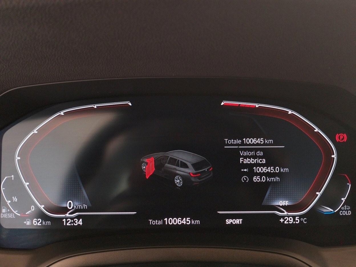 BMW 318d Touring mhev 48V Business Advantage auto - IVA ESPOSTA