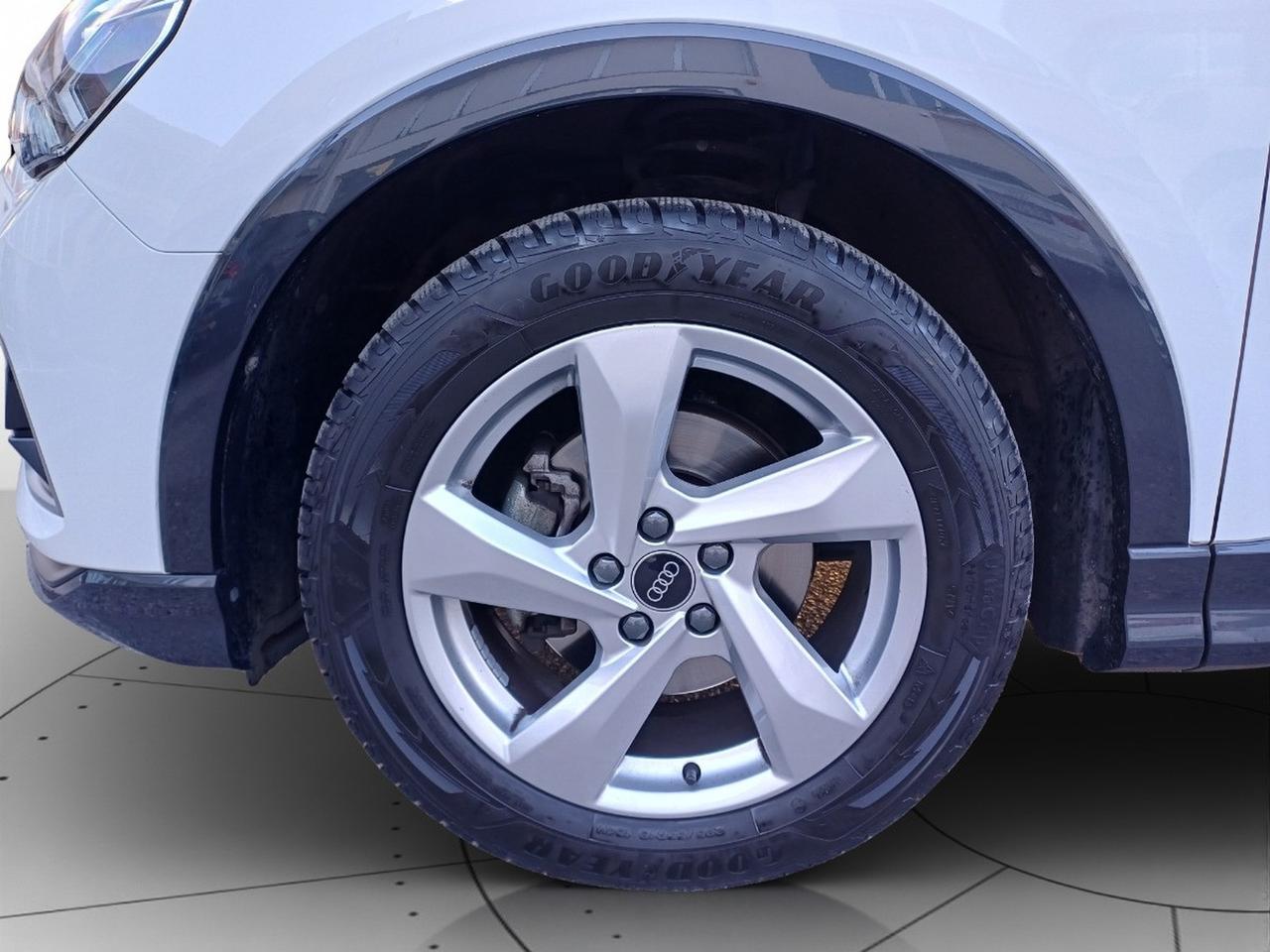 Audi Q3 35 2.0 tdi business advanced s-tronic