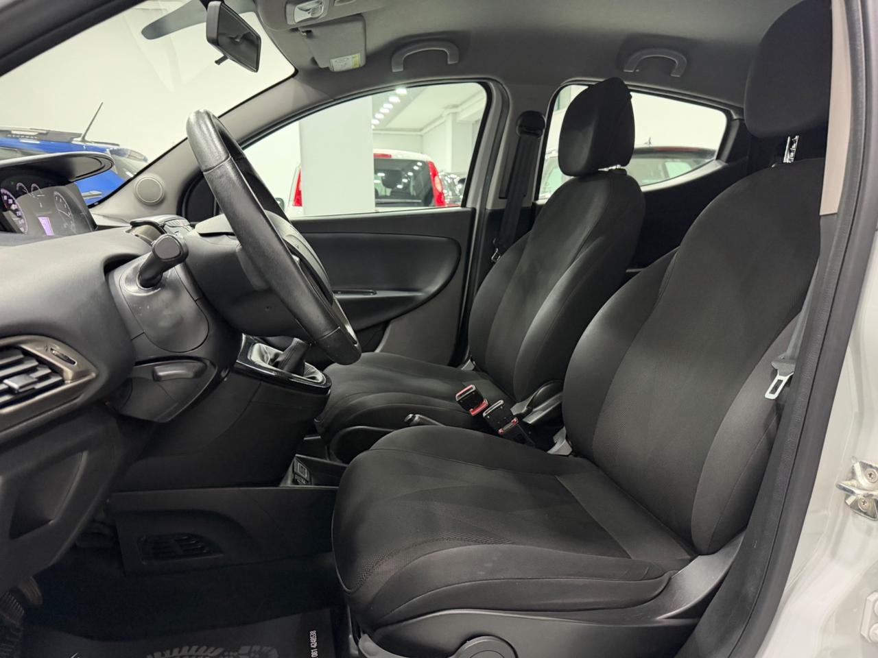 Lancia Ypsilon 1.2 69 CV 5 porte GPL Ecochic Gold