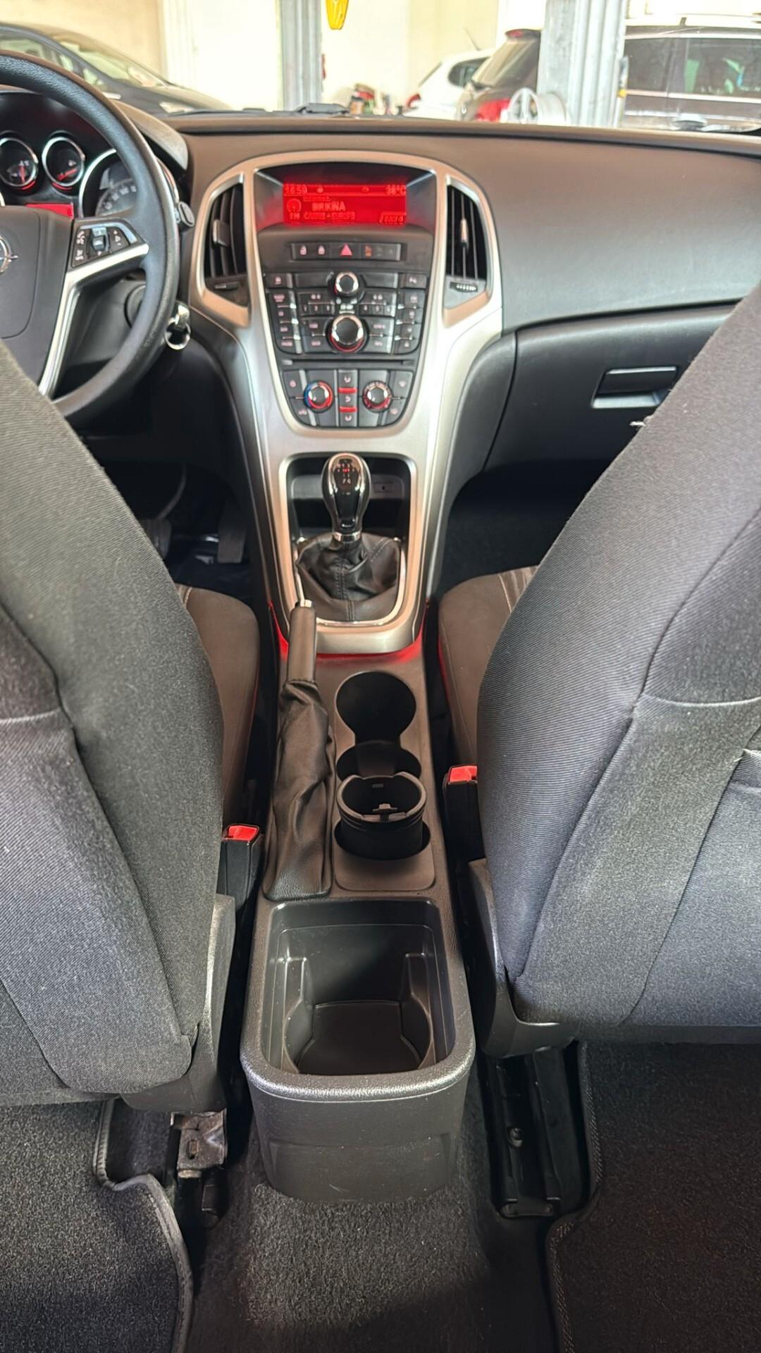 Opel Astra 1.4 100CV 5 porte Elective