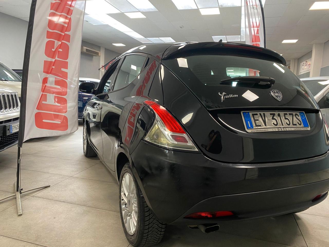 Lancia Ypsilon 1.2 69 CV 5 porte S&S Silver