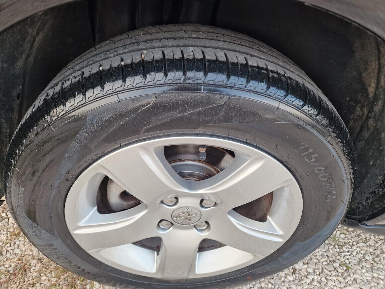 Peugeot 3008 2.0 HDi 150CV Business