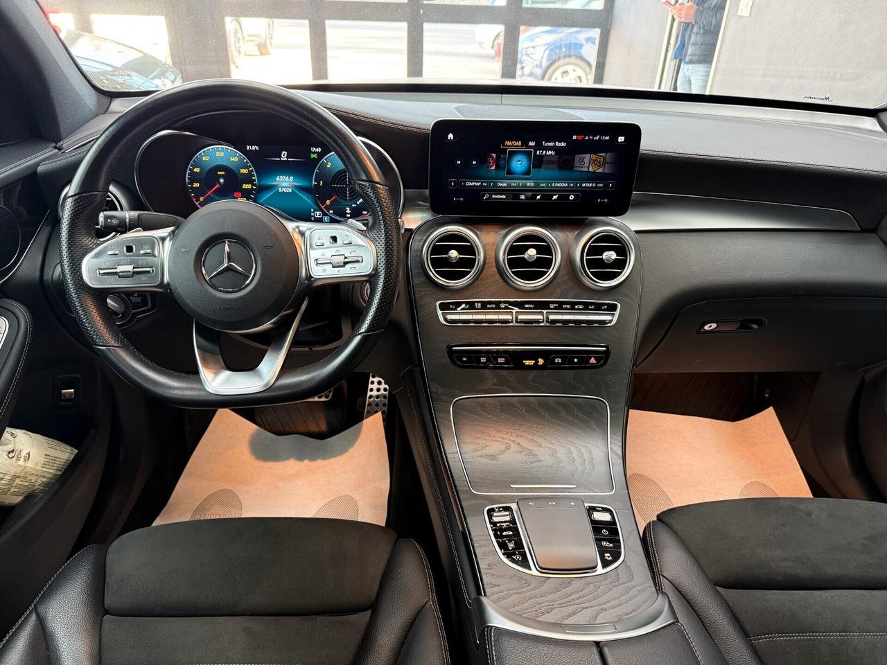Mercedes-Benz GLC Coupé 300d 4Matic Premium Interni