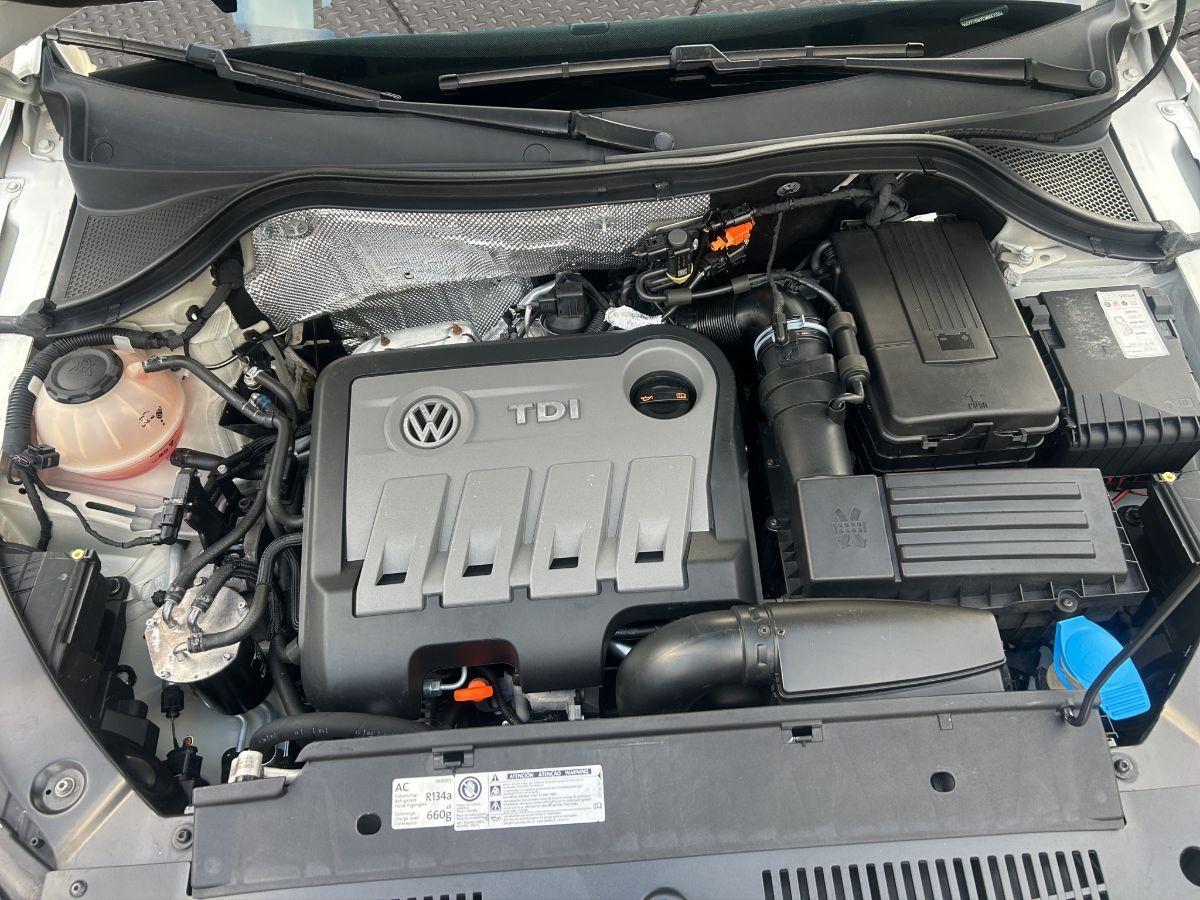VOLKSWAGEN - Tiguan - 2.0 TDI 140 CV Sport & Style BlueMotion Technology TETTO LED