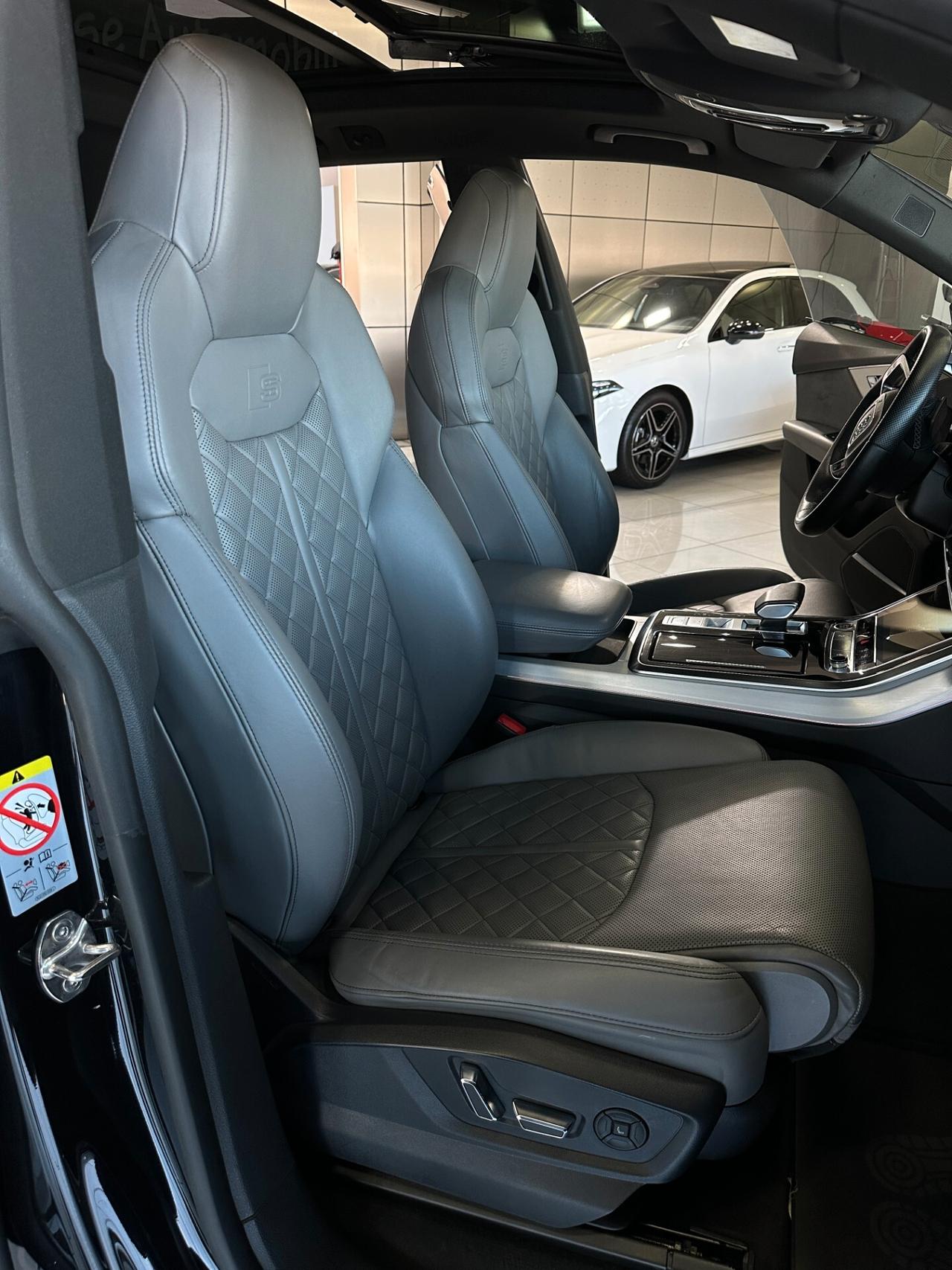 Audi Q8 S-LINE MHEV Cerchi22"+B&O+SospPneumatiche+TettoApribile